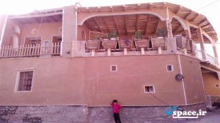 اقامتگاه بوم گردی سرای صالح-برزک-اصفهان